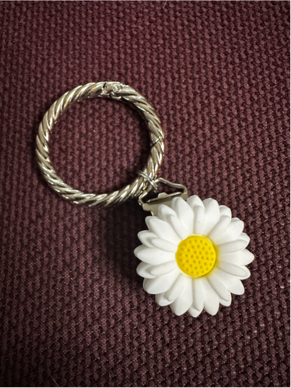 White & Yellow Daisy Flower Hat Clip